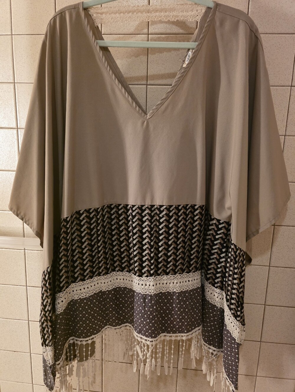 Ryu V-Neck Mixed-Print Fringe Tunic Top - Taupe/Black